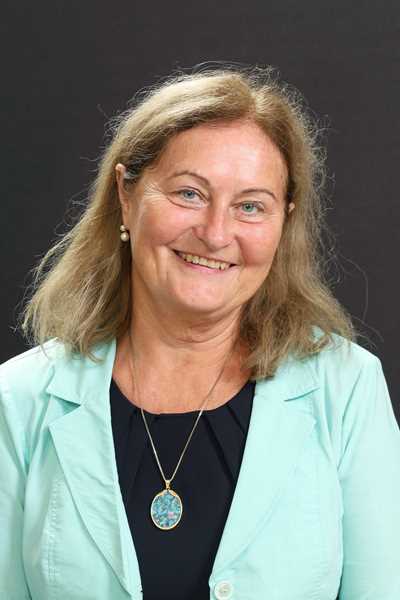 Mag. Elisabeth Blöschl