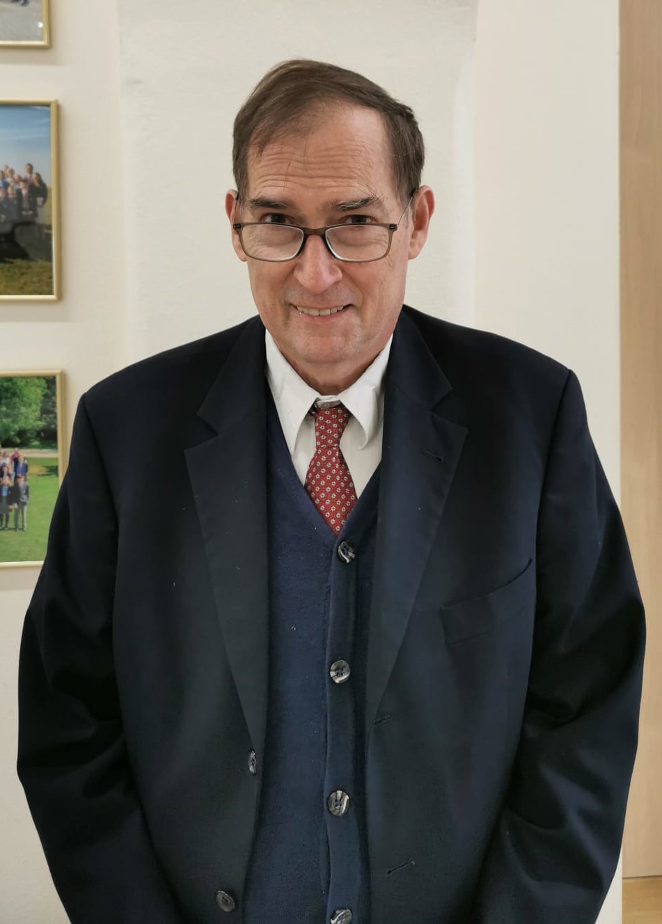 Mag. John Adams Duggan (ao.)